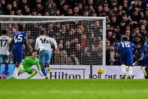 Chelsea 2 v 1 Crystal Palace: Late Madueke penalty helps Chelsea beat Palace 10 132159793 gettyimages 1880764617
