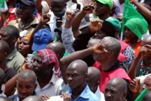 FG has betrayed us - Workers cries out over N35,000 wage awards 6 FG has betrayed us - Workers cries out over N35,000 wage awards