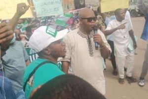 Osun: Youths take to streets to protest rising cost of living 4 1000114477