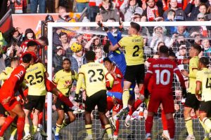 Liverpool 3 v 1 Burnley: Liverpool return to top with win over Burnley 3 132614116 yesss