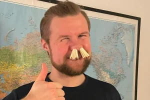 Man Sticks 68 Match-Sticks In His Nose To Break Guiness World Record 3 Man-Sticks-68-Match-Sticks
