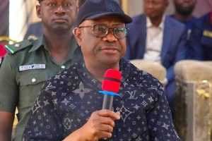 FCT Minister, Wike Places 20 Million Naira Bounty On 2 Notorious Kidnappers 12 Wike at Bwari townhall meeting