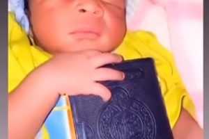 Baby born holding a Quran in his hands (Video) 16 Screenshot 20240412 184045