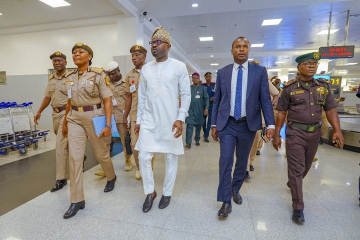 Olubunmi Tunji-Ojo Conducts Inspection Of New 21 E-Gates At Lagos Airport 1 18412200 20240525082121 jpeg3ee9d3c2a3610b012c4061742c271474