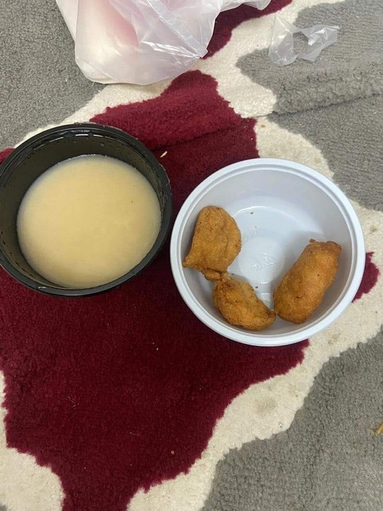 After Paying ₦8 Million: See The Breakfast Given To Nigerians At Hajj 1 Breakfast Given To Nigerians At Hajj
