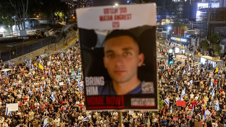 Protesters Tell Israeli Prime Minister Netanyahu To Approve US Ceasefire Deal, Release Hostages 1 18438088 skynewsisraeltelavivprotests6566323 jpeg529f7b08d3d14aef668e80cb1b27309e