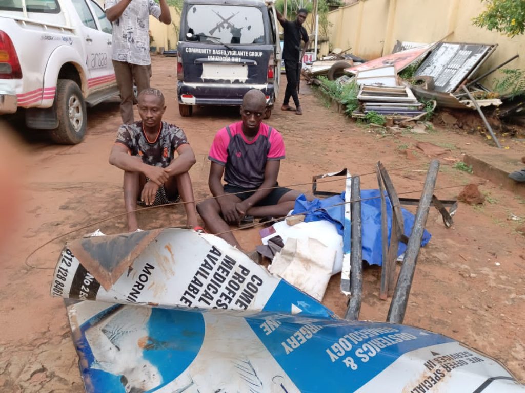 Breaking: Anambra Vigilante Nabs Billboard Thieves in Awka 1 Thieves in Awka