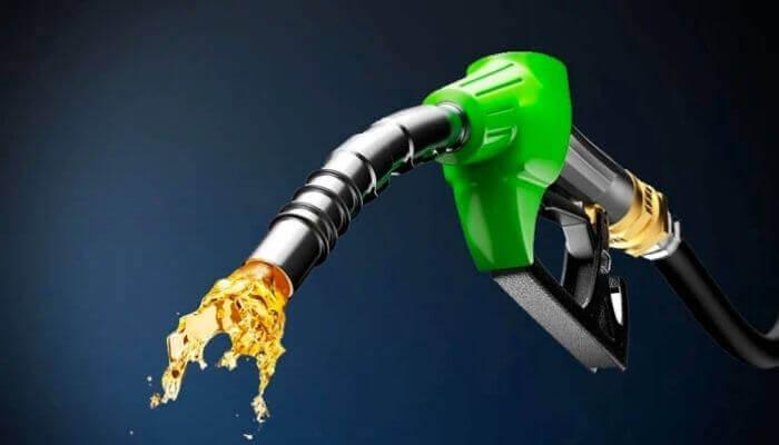 Smuggled Nigerian Petrol Floods West African Markets, Sells At ₦1,700/Litre 1 Petrol