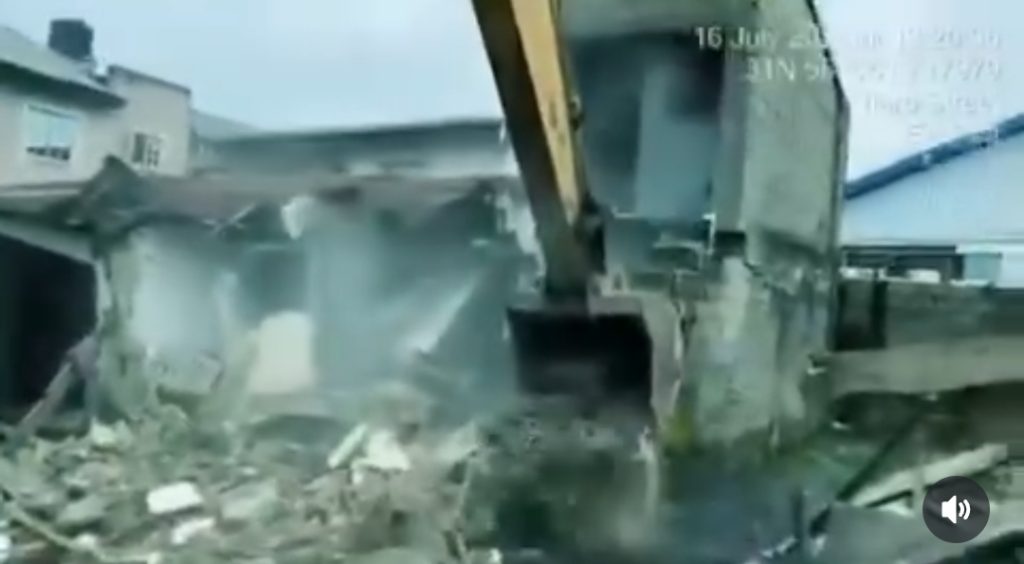 Lagos State Demolishes Illegal Structures on Drainages to Curb Flooding 1 Lagos