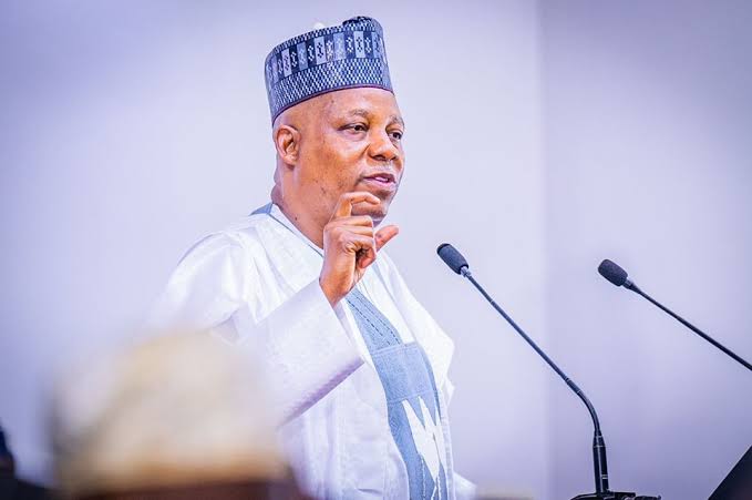 Cockpit windscreen of VP Shettima's plane damaged at JFK Airport 1 Shettima