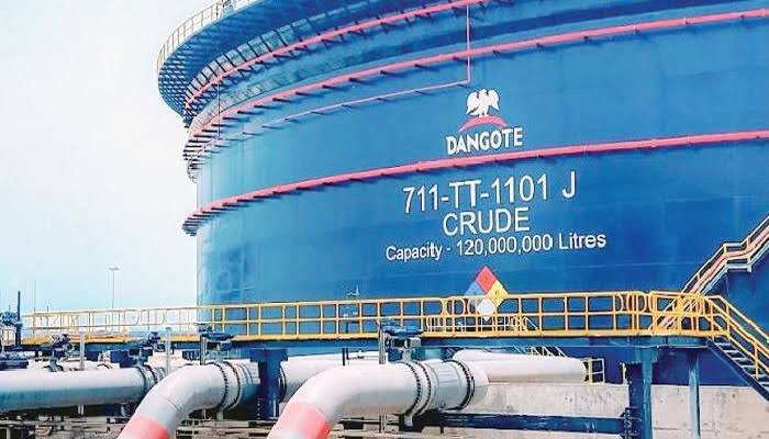 Dangote Refinery Sells Petrol At ₦960/Litre To Ships, ₦990 For Trucks 1 Dangote Refinery