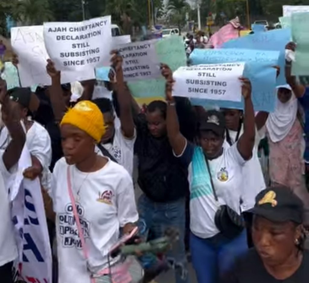 BREAKING: Ajah Residents Protest at Lagos Assembly Over Olumegbon Family Leadership 1 Ajah Residents Protest at Lagos Assembly