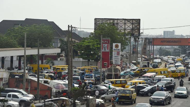Oil Marketers Defend Price Hikes Amid Petrol Queues Across Nigeria 1 Queues Across Nigeria