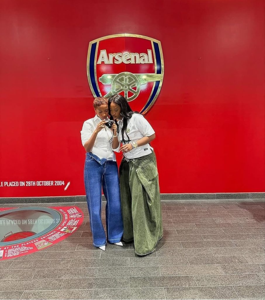 Tems & Ayra Starr with Arsenal star, Bukayo Saka (Photo) 2 Tems & Ayra Starr