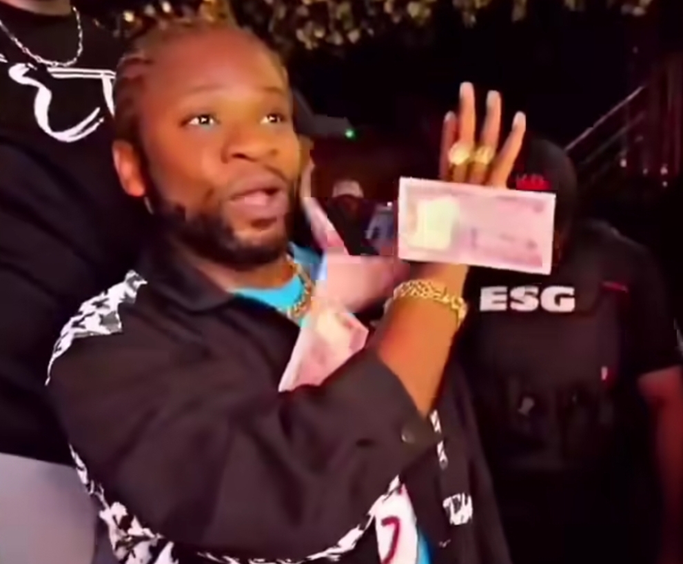 Speed Darlington Warns DJ: “I Go Go” After Burna Boy Track Plays in Club 1 Speed Darlington