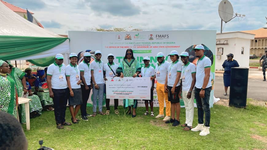 120 Abia Youth Benefits From Gov Otti Wife Empowerment Program 1 IMG 6583
