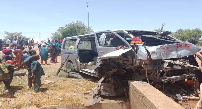 Speeding Bus Crashes Into Yobe Market, Kills Pregnant Woman and Four Others 1 Speeding Bus