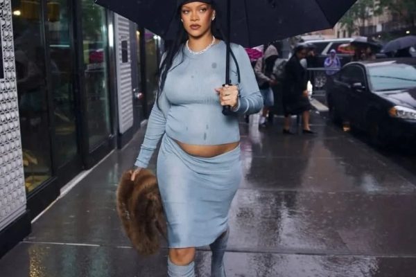 Rihanna is pregnant with her third child 13 1000093398