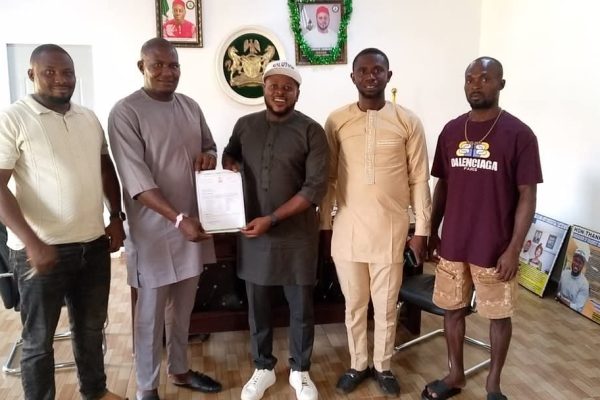 Olu Obodo Vision: Mayor, ThankGod Anago Tasks Isuaniocha PG on Unity, Clean Environment 18 1000115660