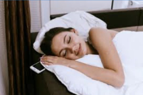 Don’t sleep with phone under your pillow, tech expert warns 38 IMG 6109