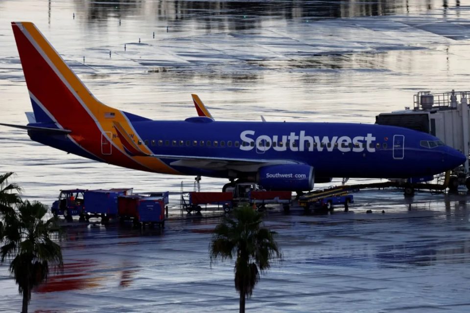 Southwest Airlines Bans Portable Chargers in Carry-On Luggage During Charging 1 IMG 7670