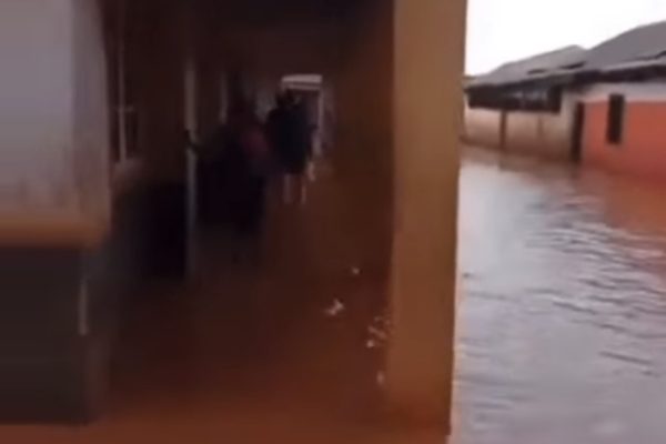 Pupils Left Stranded As Flood Takes Over Ugwuoye Primary School, Nsukka 48 1000136351