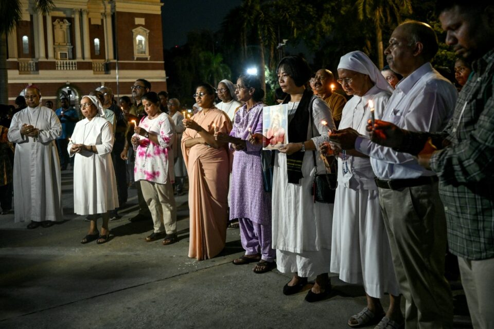 Funerals Held for Victims of Deadly Air India Plane Crash in Ahmedabad 1 IMG 8279