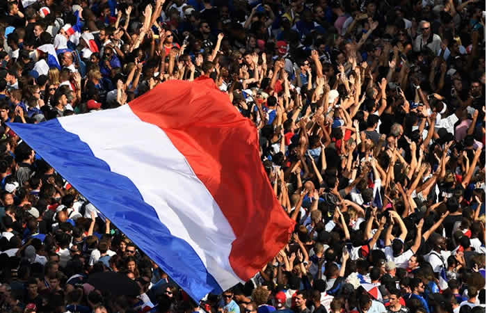 France Bans Smoking in Public Spaces 1 IMG 8603 1